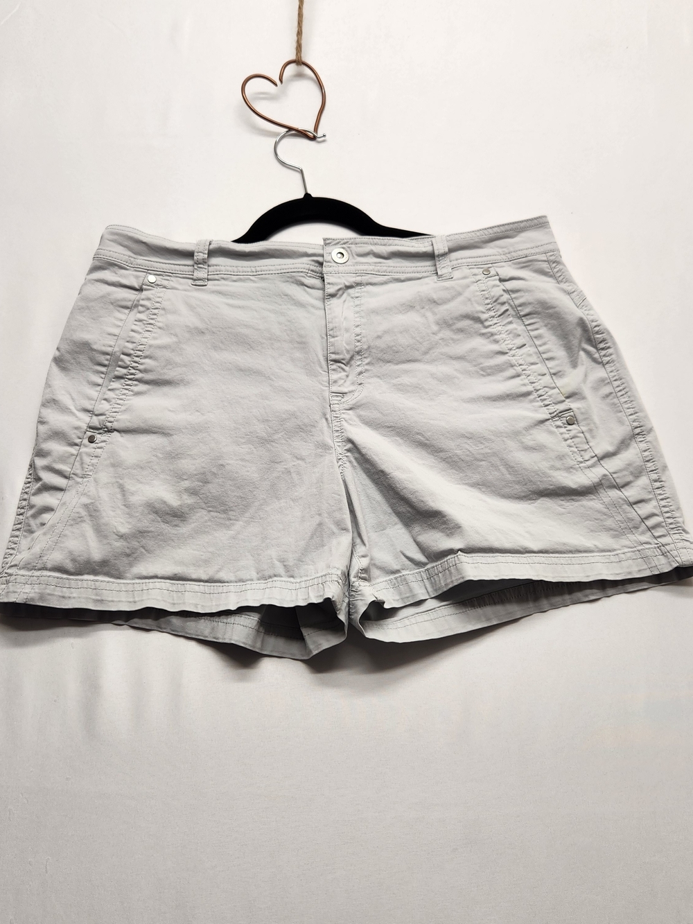 ⭐️Eddie Bauer Gray Chino Shorts P14 Petite Stretch Utility Hiking Gorpcore